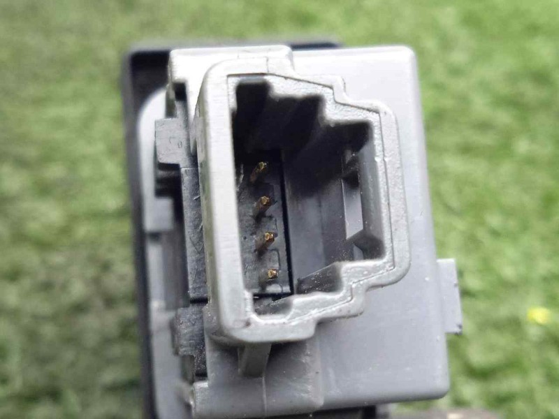 Recambio de warning para toyota avensis (t27) 2.2 d-4d cat referencia OEM IAM 8433205070  