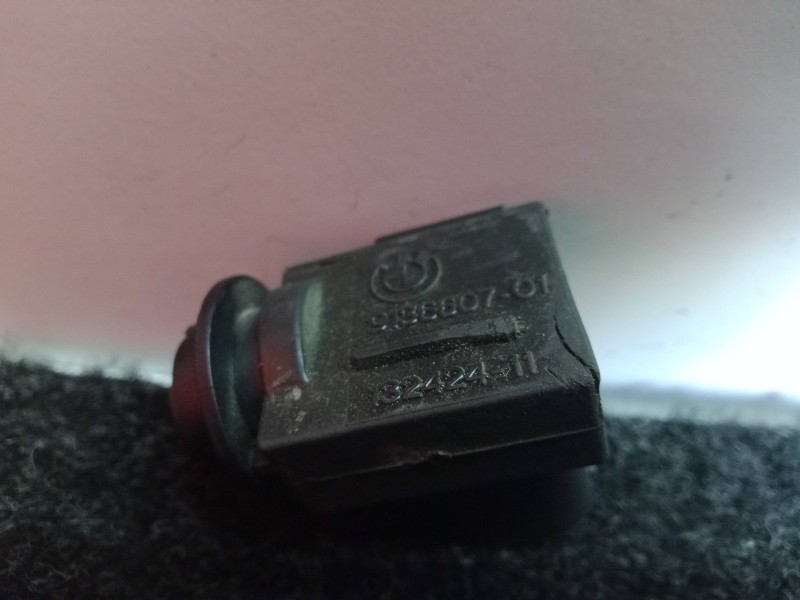 Recambio de sensor para bmw serie 3 touring (e91) 2.0 turbodiesel cat referencia OEM IAM 9136607-13242411  