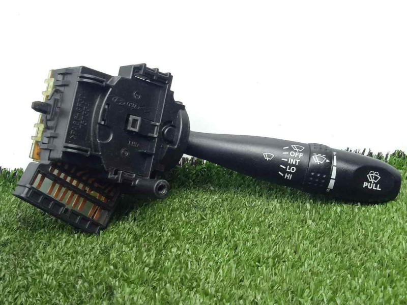 Recambio de mando limpia para hyundai accent (mc) 1.5 crdi cat referencia OEM IAM 75733A  10.PIN