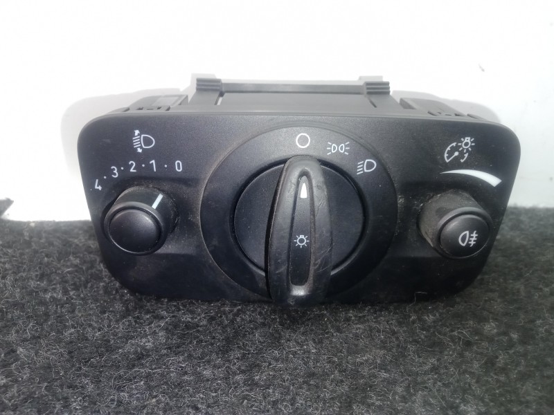 Recambio de interruptor luces para ford fiesta (ccn) 1.25 16v cat referencia OEM IAM C1BT13A024DB-10099372  