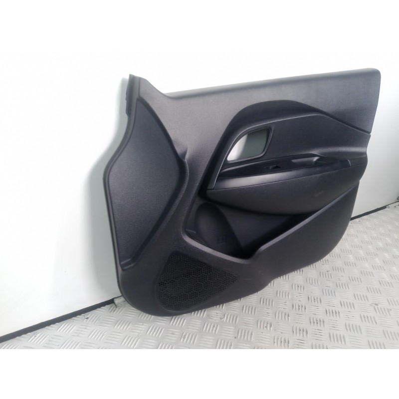 Recambio de guarnecido puerta delantera derecha para kia rio 1.2 cat referencia OEM IAM 823021W020HU  