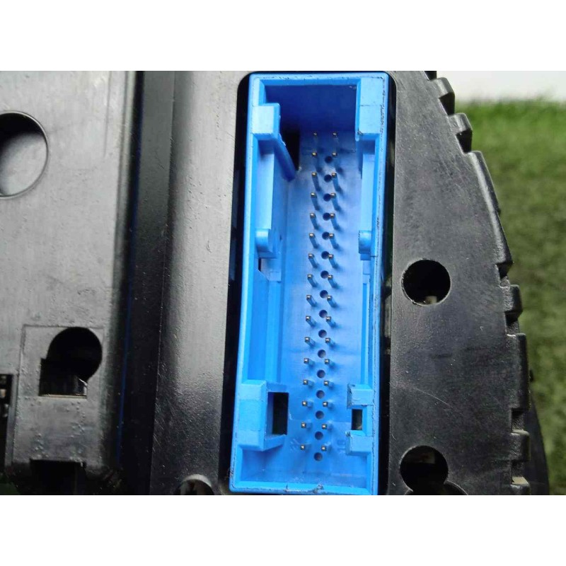 Recambio de cuadro instrumentos para audi a4 berlina (8e) 2.5 v6 24v tdi referencia OEM IAM 0263626151  