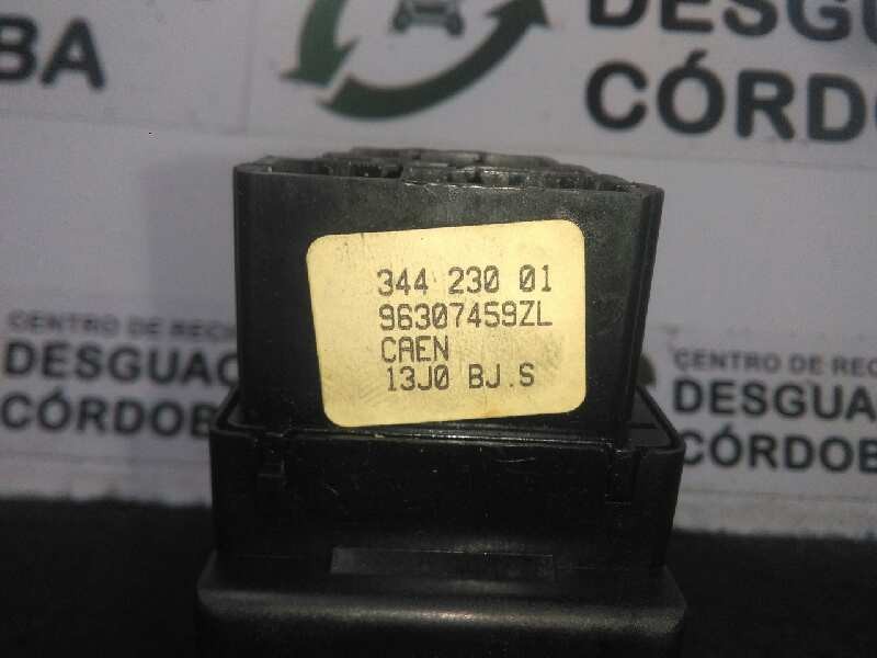 Recambio de mando luces para peugeot 206 berlina 1.4 referencia OEM IAM 96307459ZL JAEGER 