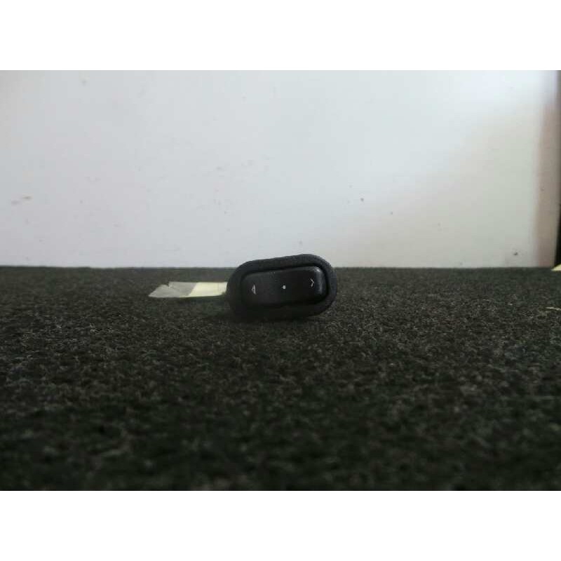 Recambio de mando elevalunas delantero derecho para opel astra g berlina 2.0 dti referencia OEM IAM   