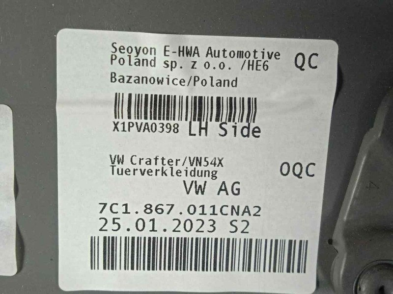 Recambio de guarnecido puerta delantera izquierda para man tge kasten (uy) 2.0 tdi referencia OEM IAM 7C0867133AM-7C1867011CNA2 