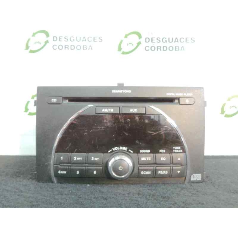 Recambio de sistema audio / radio cd para ssangyong rexton referencia OEM IAM 8911008B20  MCD8300E2