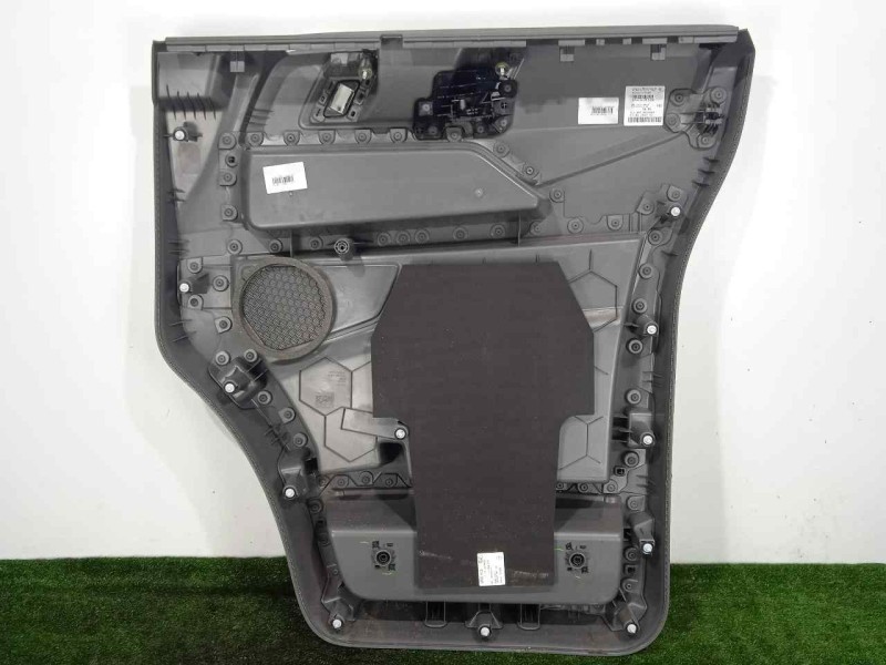 Recambio de guarnecido puerta delantera izquierda para man tge kasten (uy) 2.0 tdi referencia OEM IAM 7C0867133AM-7C1867011CNA2 