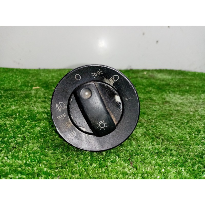 Recambio de interruptor luces para audi a4 berlina (8e) 2.5 v6 24v tdi referencia OEM IAM 8E0941531A 2.NIEBLAS 