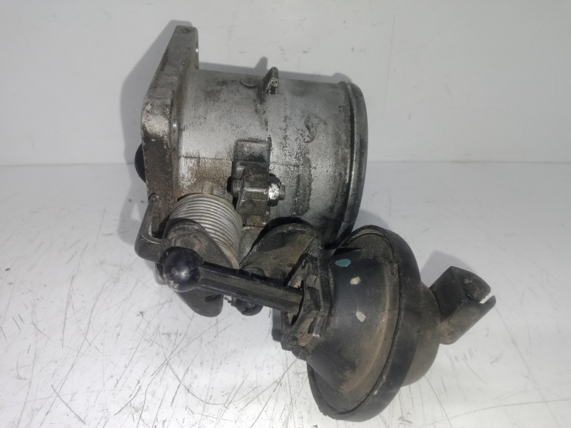 Recambio de caja mariposa para kia carens 2.0 turbodiesel cat referencia OEM IAM 3510027XXX  