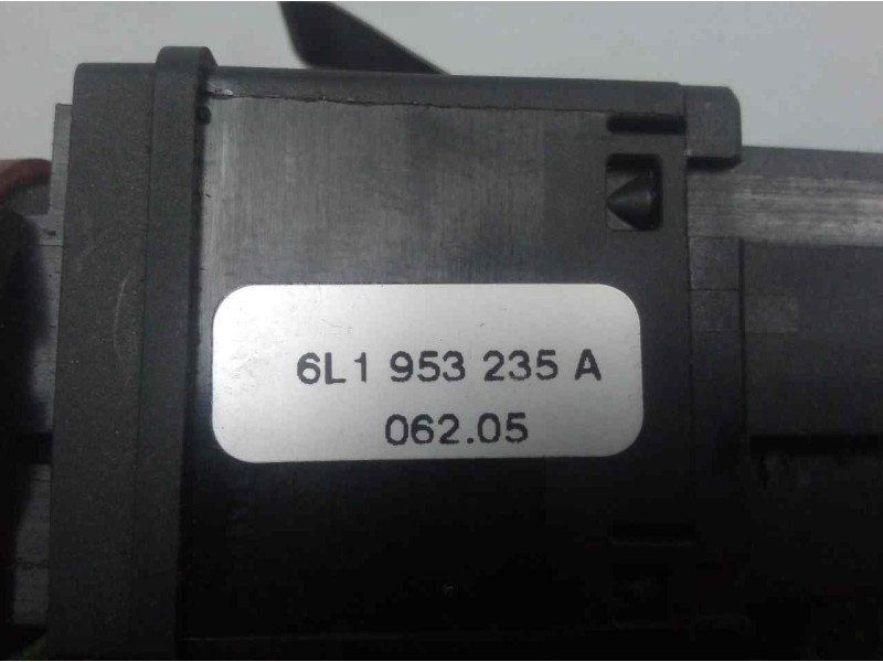 Recambio de warning para seat cordoba berlina (6l2) 1.9 tdi referencia OEM IAM 6L1953235A  