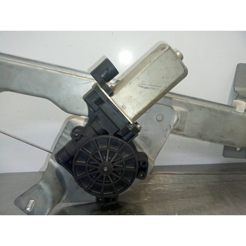 Recambio de elevalunas delantero izquierdo para dacia sandero laureate referencia OEM IAM 8200733829 08-13 - ELECTRICO 5PUERTAS