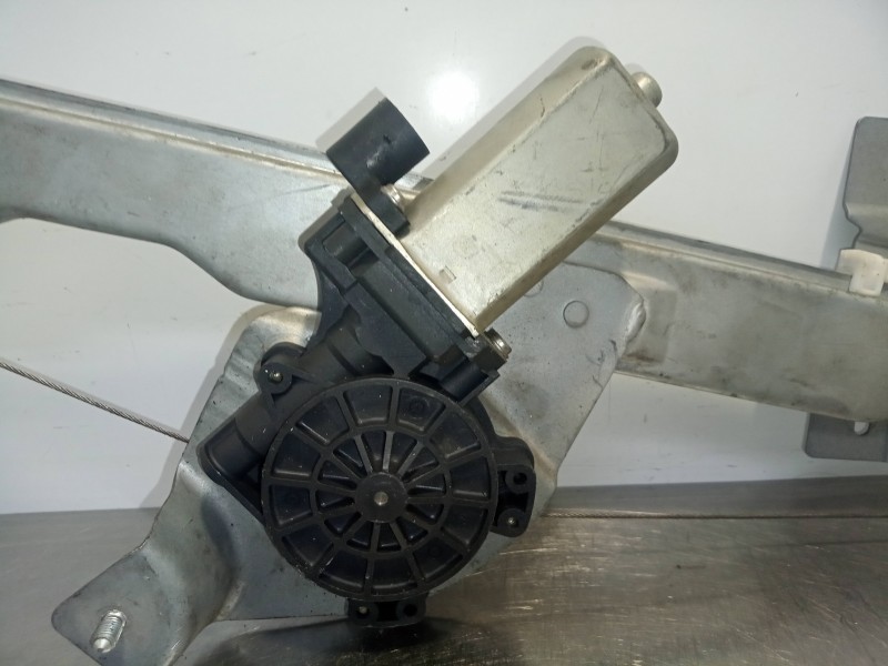 Recambio de elevalunas delantero izquierdo para dacia sandero laureate referencia OEM IAM 8200733829 08-13 - ELECTRICO 5PUERTAS