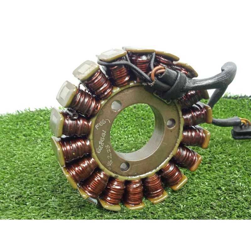 Recambio de alternador para kawasaki gpz 500 s referencia OEM IAM 210031123 ESTATOR 