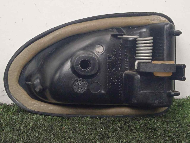 Recambio de maneta interior delantera izquierda para dacia logan 1.6 cat referencia OEM IAM 7700830078 VARILLA 