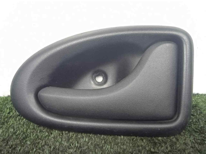 Recambio de maneta interior delantera derecha para dacia logan 1.6 cat referencia OEM IAM 7700830079  