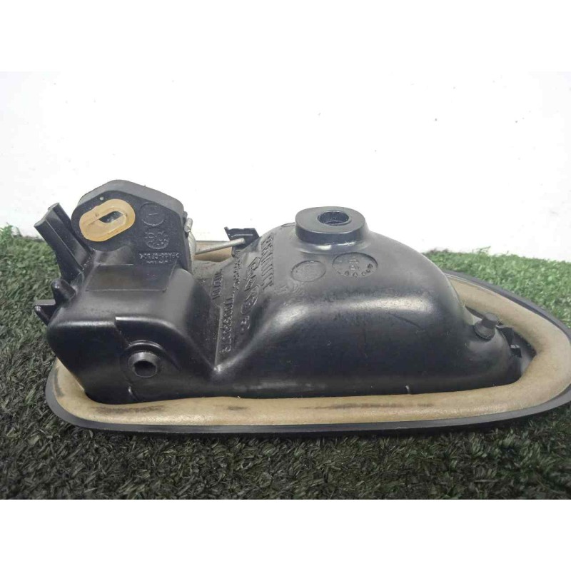 Recambio de maneta interior delantera derecha para dacia logan 1.6 cat referencia OEM IAM 7700830079  