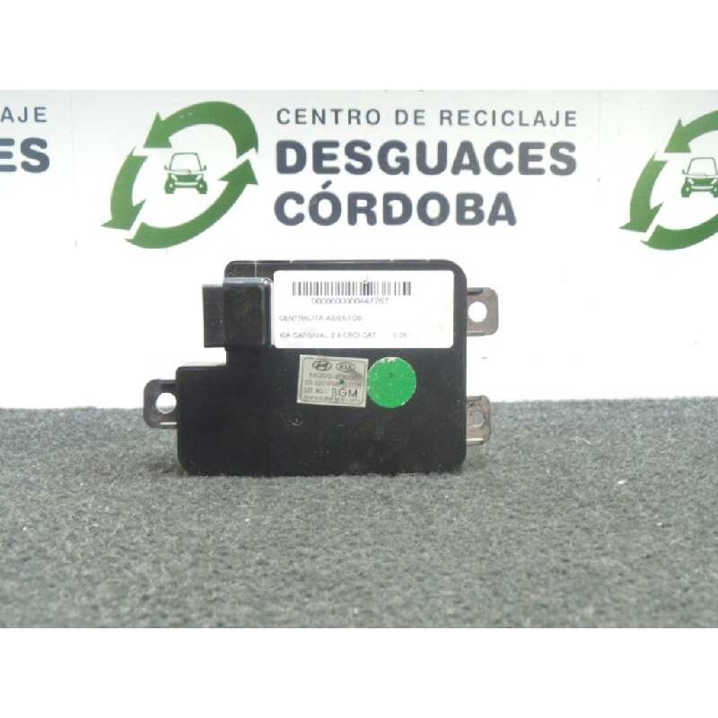 Recambio de centralita asientos para kia carnival 2.9 crdi cat referencia OEM IAM 889904D000  16.PINES