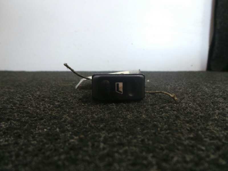 Recambio de mando elevalunas delantero derecho para citroën xsara berlina 1.9 diesel referencia OEM IAM   