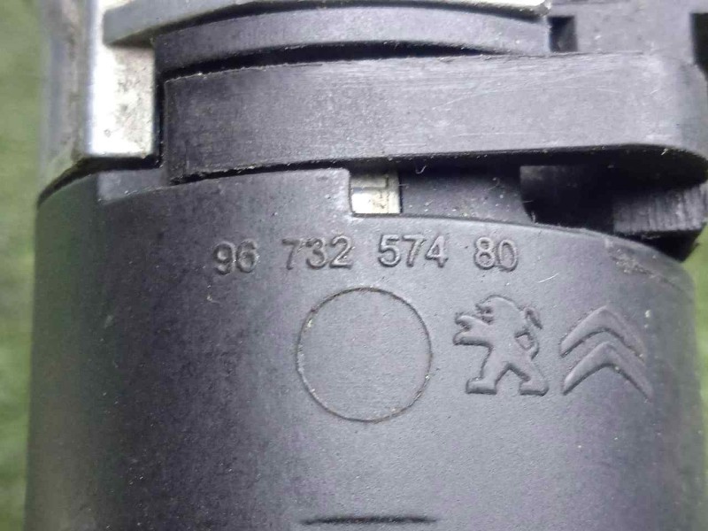 Recambio de conmutador de arranque para peugeot 208 1.4 hdi fap referencia OEM IAM 9673257480  