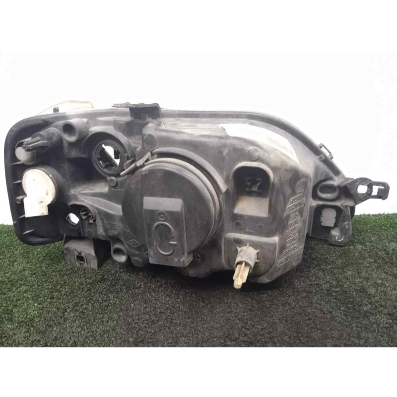 Recambio de faro izquierdo para dacia logan 1.6 cat referencia OEM IAM  05-08 