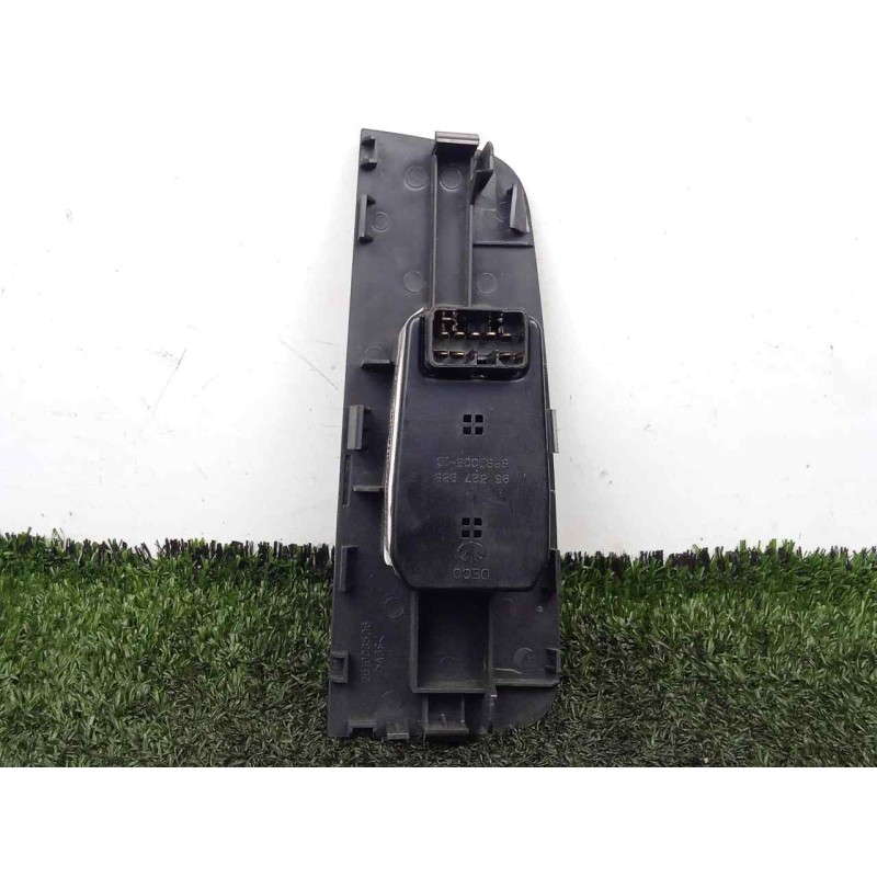 Recambio de mando elevalunas delantero derecho para chevrolet epica 2.0 diesel cat referencia OEM IAM 96327938  