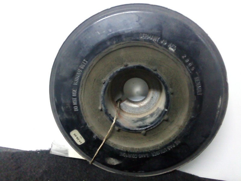 Recambio de polea cigueñal para renault scenic ii 1.5 dci diesel referencia OEM IAM 8200552236 6.CANALES DIAMETRO: 154 MM