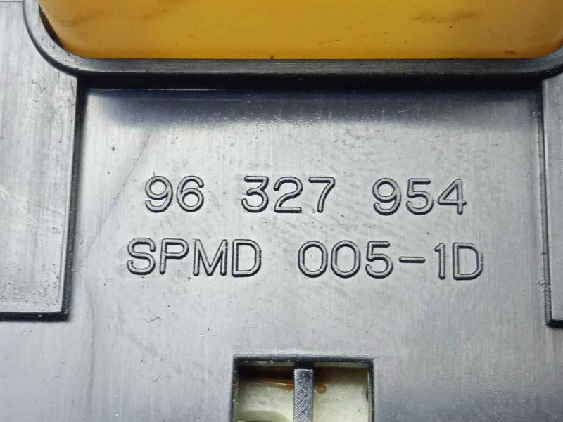 Recambio de mando elevalunas delantero izquierdo para chevrolet epica 2.0 diesel cat referencia OEM IAM 96327954 4.BOTONES 