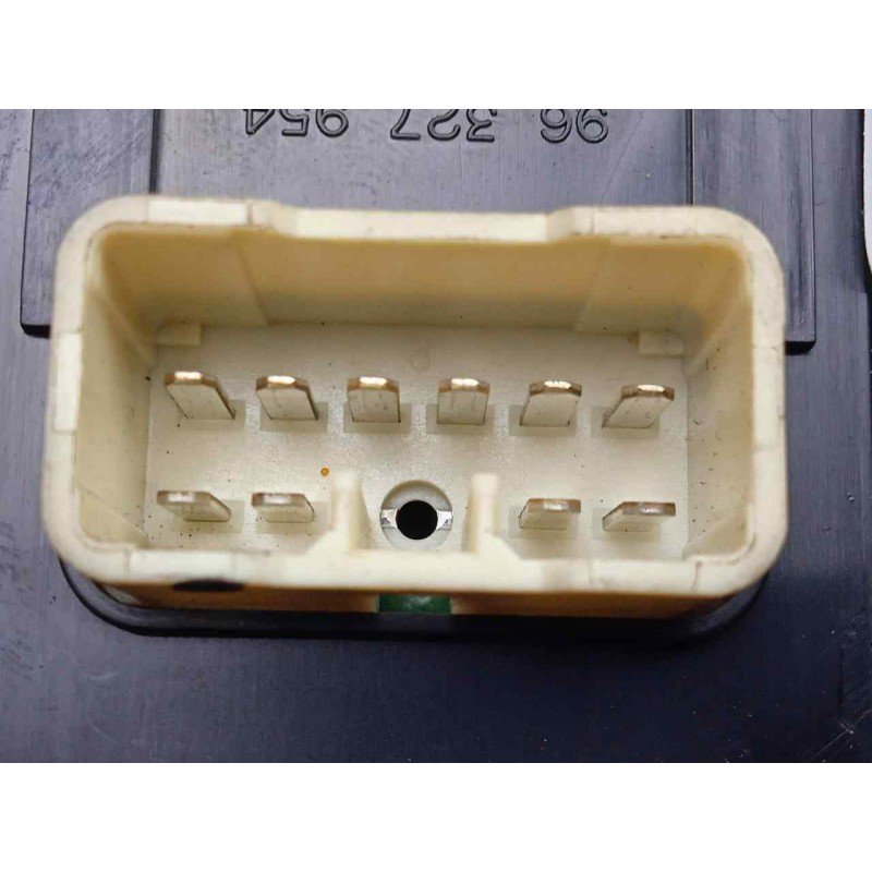 Recambio de mando elevalunas delantero izquierdo para chevrolet epica 2.0 diesel cat referencia OEM IAM 96327954 4.BOTONES 