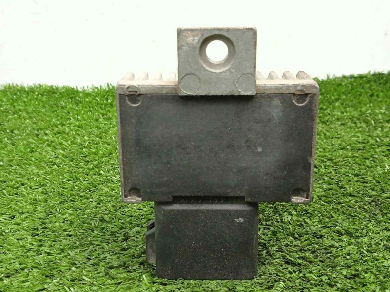 Recambio de caja precalentamiento para renault trafic combi (ab 4.01) 1.9 diesel referencia OEM IAM 7700115078  