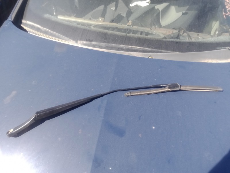 Recambio de brazo limpia delantero derecho para seat ibiza (6p1) 1.2 tsi referencia OEM IAM   