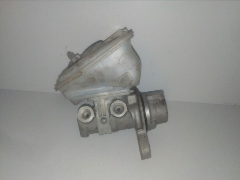 Recambio de bomba freno para citroën c4 berlina 1.4 16v referencia OEM IAM 0204254242  