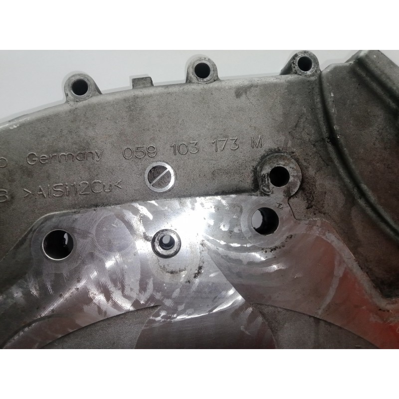 Recambio de tapa distribucion para audi a6 berlina (4f2) 3.0 v6 24v tdi referencia OEM IAM 059103173M  