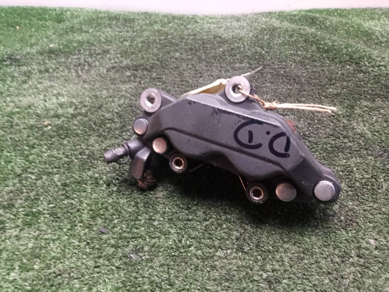 Recambio de pinza freno delantera derecha para hyosung gt 650i referencia OEM IAM SINREFERENCIA 4.PISTONES 