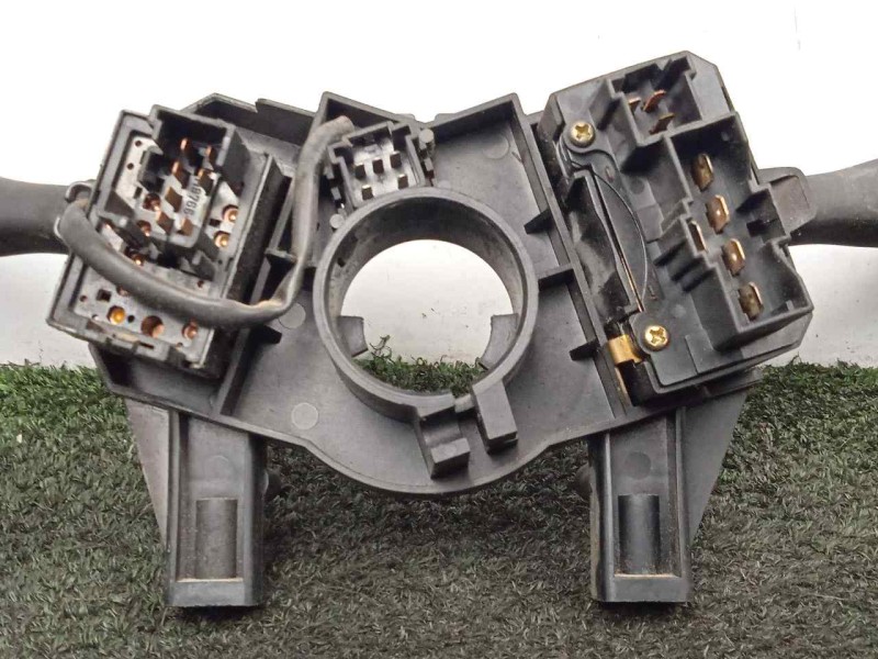 Recambio de mando luces para land rover freelander 2.0 d turbo referencia OEM IAM 54353799 MANDO.DOBLE 