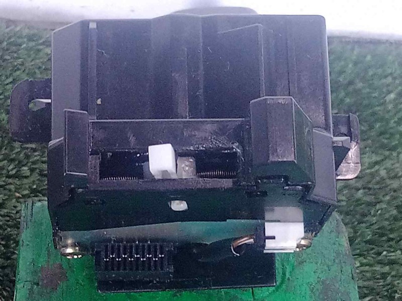 Recambio de mando luces para volvo v50 familiar 2.4 cat referencia OEM IAM 8682868  