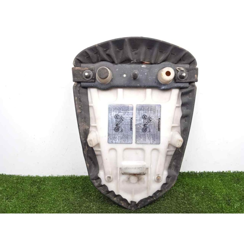 Recambio de asiento para kawasaki ninja 250 r referencia OEM IAM  TRASERO 