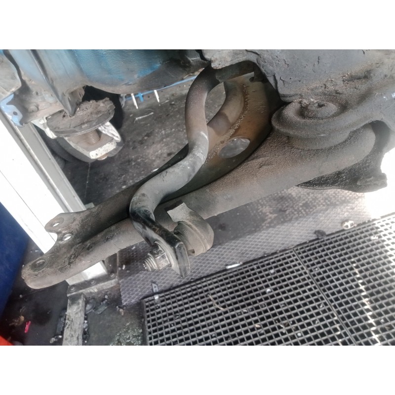 Recambio de brazo suspension inferior delantero derecho para citroën ds3 1.6 16v referencia OEM IAM   