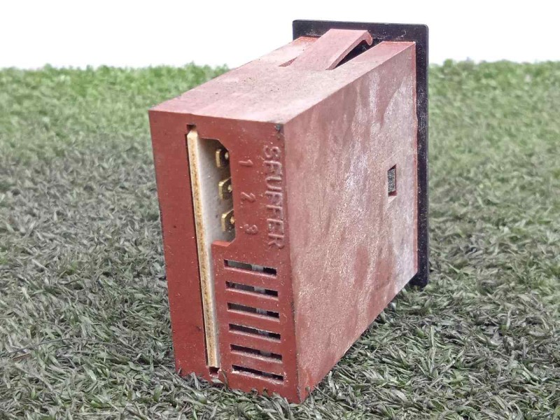 Recambio de interruptor para man l 2000 evolution 6.9 diesel referencia OEM IAM 81259070225  