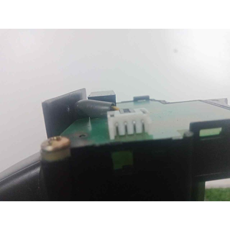 Recambio de mando limpia para volvo v50 familiar 2.4 cat referencia OEM IAM 8682869  