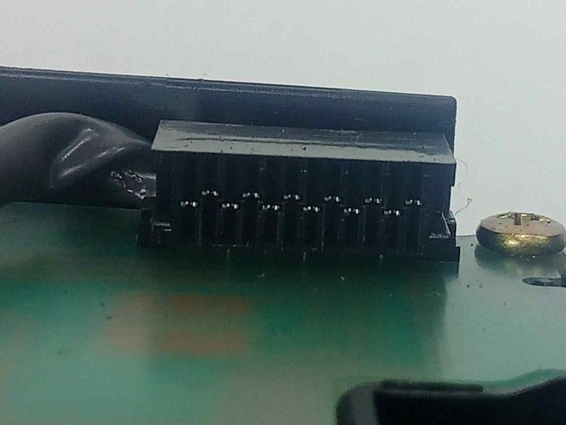 Recambio de mando limpia para volvo v50 familiar 2.4 cat referencia OEM IAM 8682869  