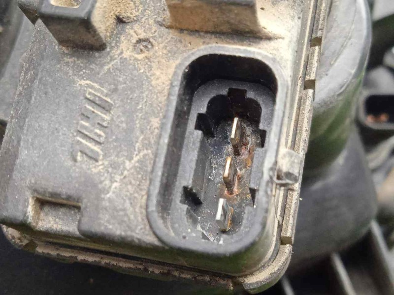 Recambio de faro izquierdo para hyundai accent (lc) 1.3 cat referencia OEM IAM  03-07 AMBAR
