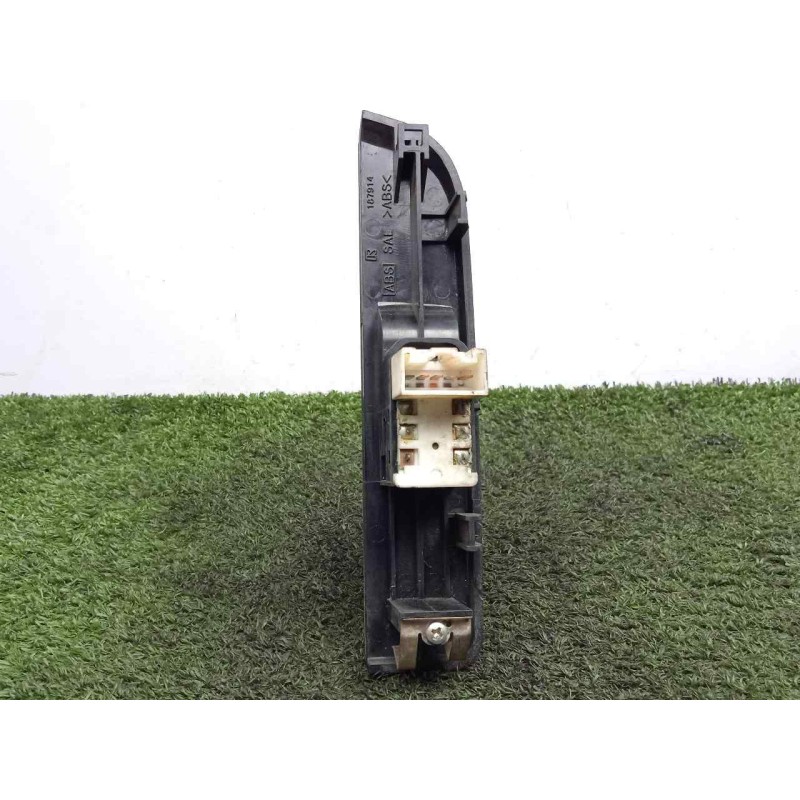 Recambio de mando elevalunas delantero derecho para isuzu npr 77 3.0 d referencia OEM IAM   