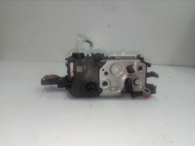 Recambio de cerradura puerta trasera izquierda para citroën c3 1.1 referencia OEM IAM A04095  