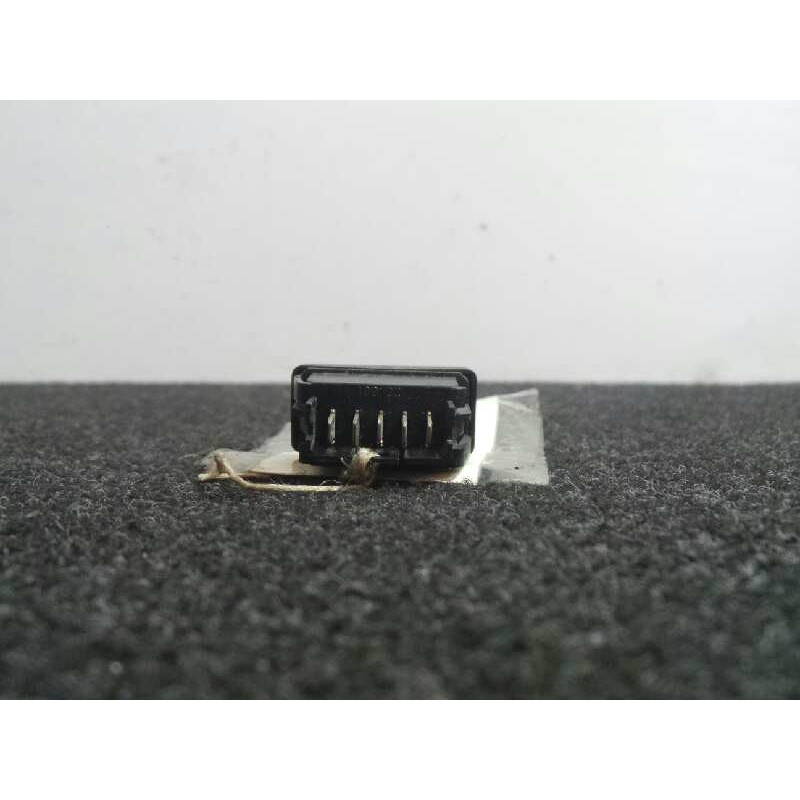 Recambio de mando elevalunas delantero izquierdo para citroën zx 1.9 diesel referencia OEM IAM   