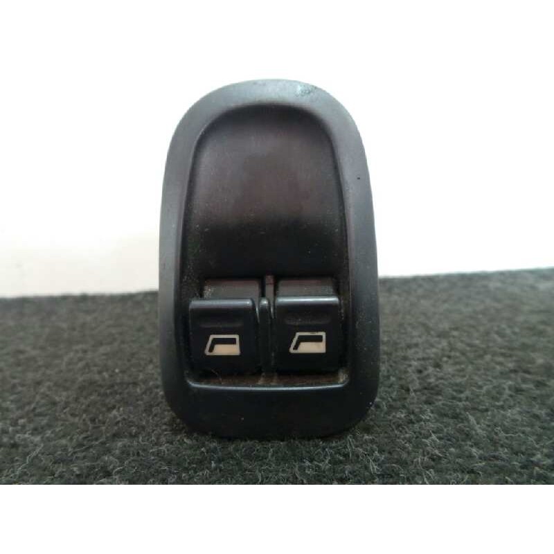 Recambio de mando elevalunas delantero izquierdo para peugeot 206 berlina 1.4 referencia OEM IAM  BOTONERA DOBLE 