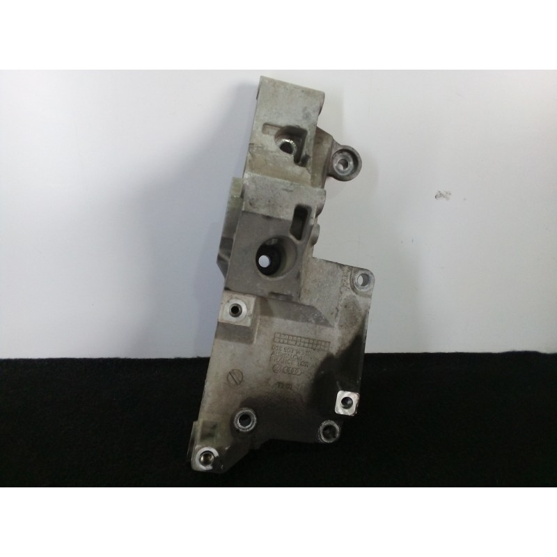 Recambio de soporte alternador para seat ibiza (6l1) 1.9 tdi referencia OEM IAM 038903143R  