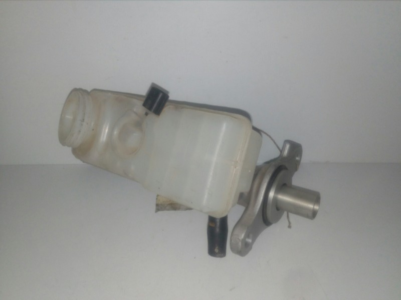 Recambio de bomba freno para dacia sandero stepway referencia OEM IAM   