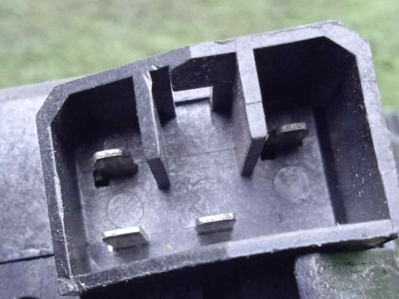 Recambio de interruptor luces para iveco eurocargo 5.9 diesel referencia OEM IAM 93160488  