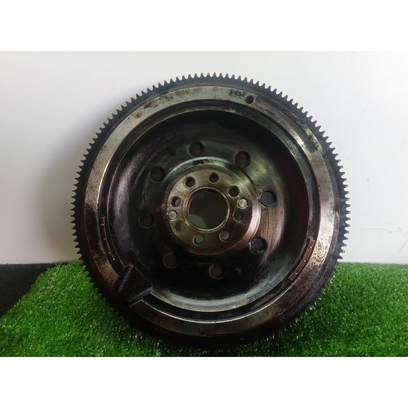 Recambio de volante motor para volvo s70 berlina 2.5 turbodiesel referencia OEM IAM 074105266B  