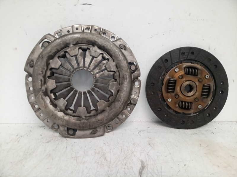 Recambio de kit embrague para ford fiesta (cbk) 1.3 cat referencia OEM IAM   